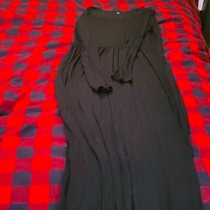 Long black maxi dress with pockets